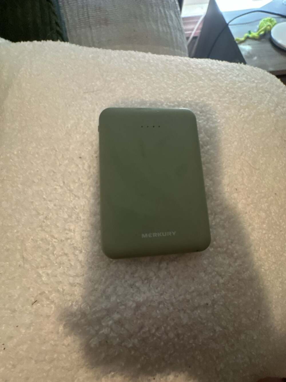 Merkury Innovations 5000mAh Compact Portable Power Bank Willow Green MI-PBC02